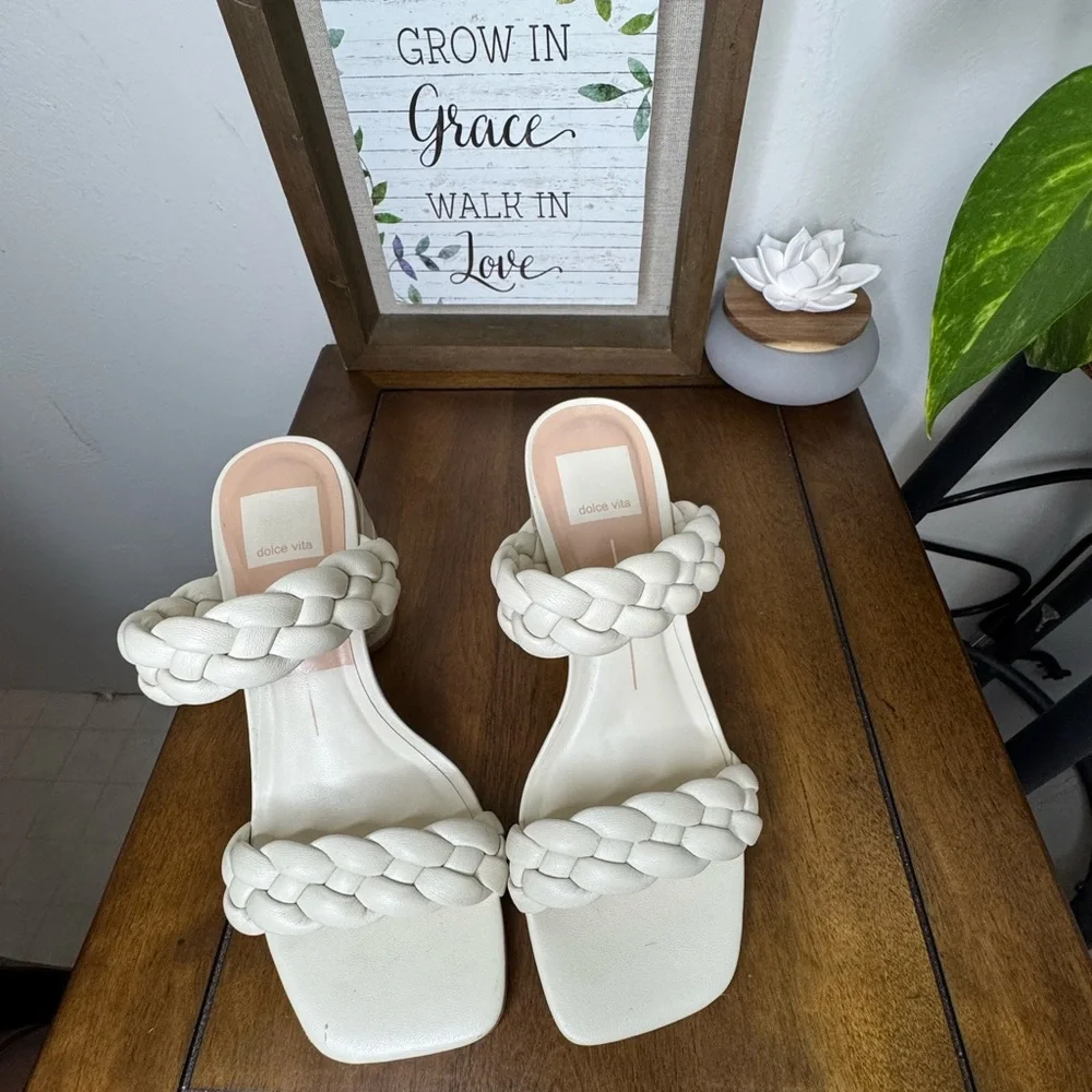 Dolce Vita Braided Ivory Sandals /Size 6